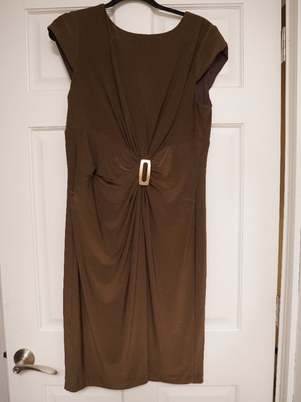 Jones Studio Brown Ruched Sheath Dress Size 14 Buckle Detail Career Cocktail